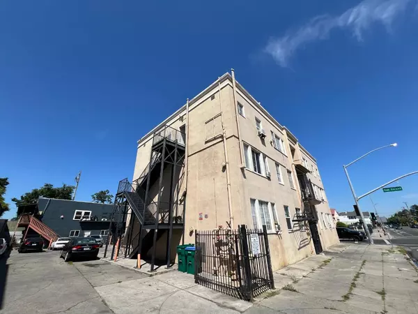 Stockton, CA 95202,545 N California ST