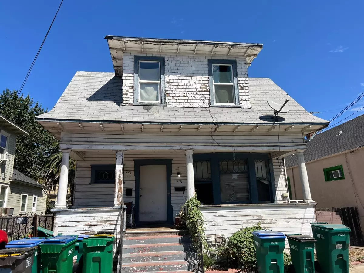 Stockton, CA 95202,421 E Rose ST