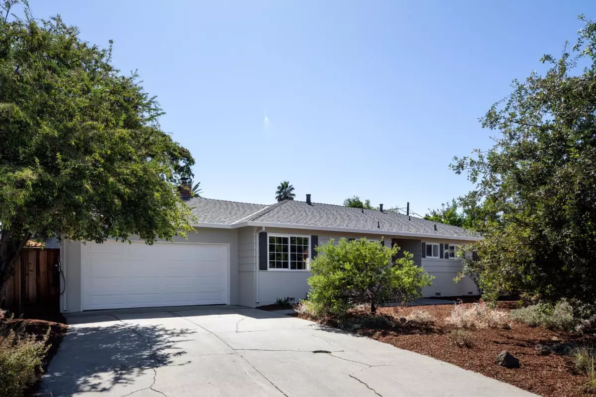 Campbell, CA 95008,385 Lawndale AVE