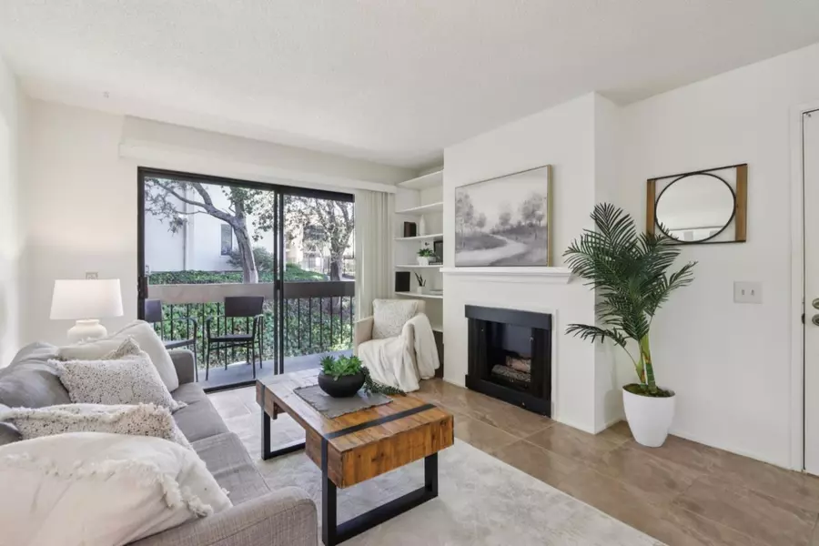 4205 Golden Oaks LN, Monterey, CA 93940