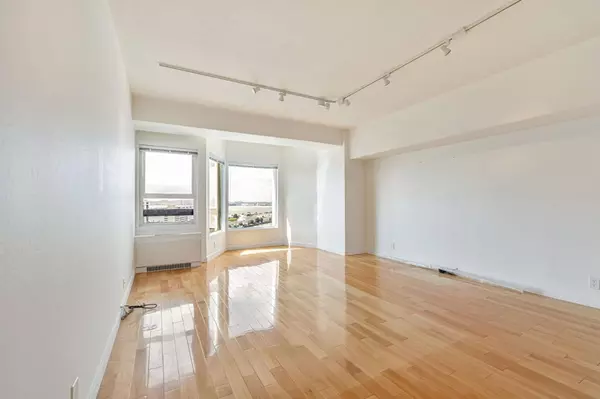 Emeryville, CA 94608,6363 Christie AVE 2122