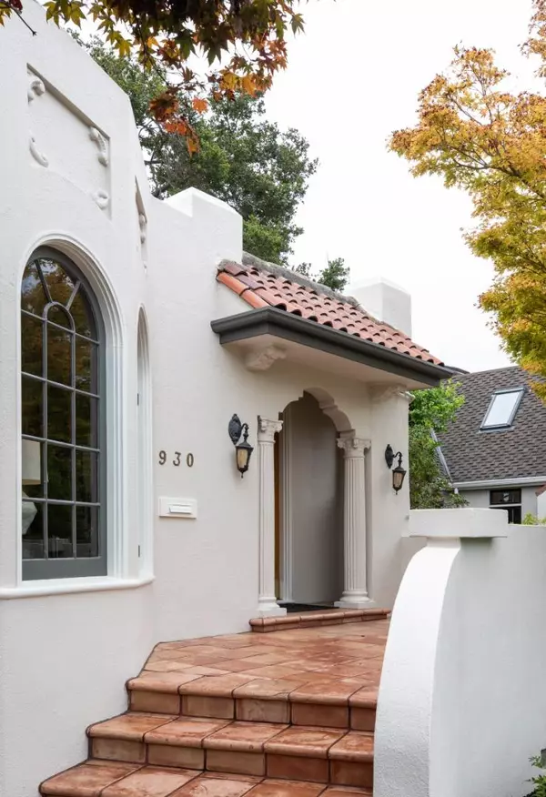San Mateo, CA 94401,930 Rosewood DR