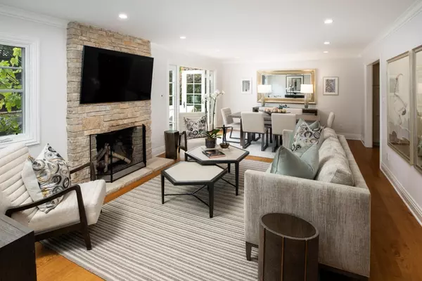 Redwood City, CA 94061,950 Pleasant Hill RD