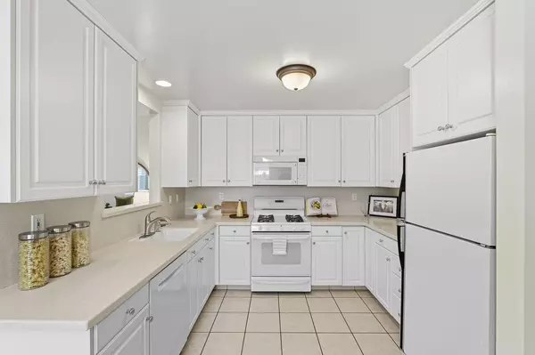 Pacifica, CA 94044,116 Avalon DR