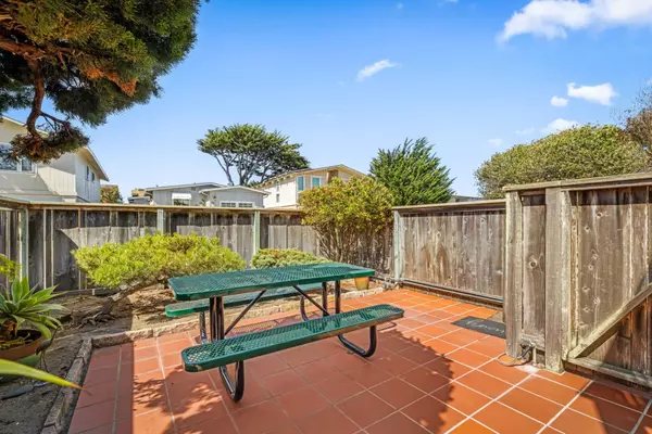 Monterey, CA 93940,138 Spray AVE