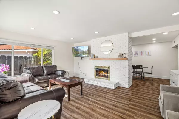 Carmel, CA 93923,26372 Riverside PL