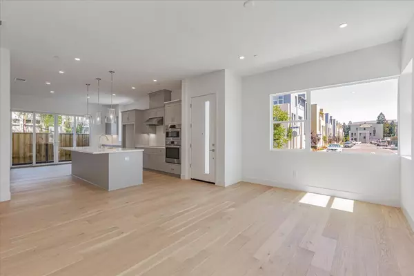 San Ramon, CA 94583,322 Isabelline CT