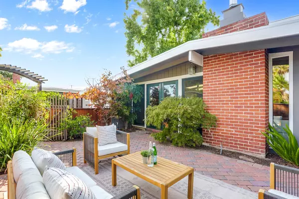 Santa Clara, CA 95051,680 Hamilton LN