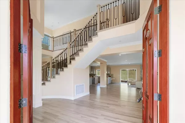 San Jose, CA 95135,5310 Rachaella LN