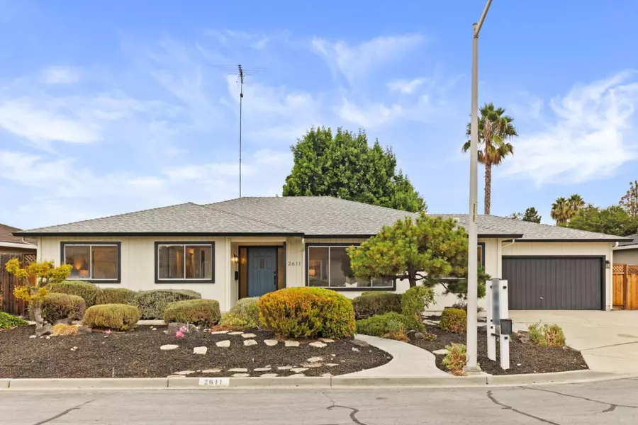 2611 Pepperwood LN, Santa Clara, CA 95051