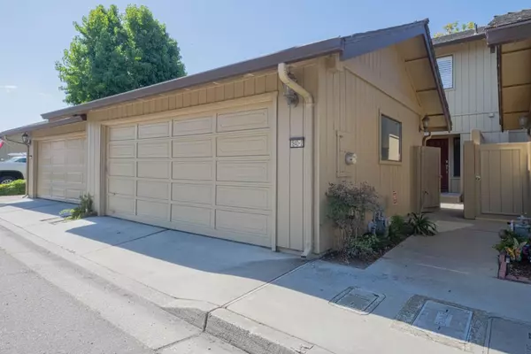 Salinas, CA 93906,1840 Cherokee DR 2