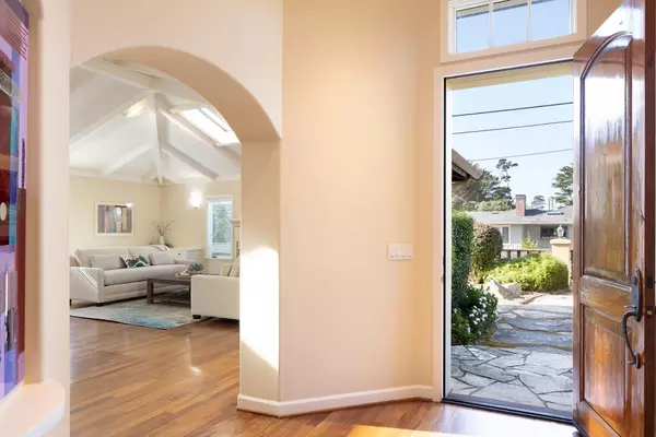 Pebble Beach, CA 93953,999 Customs RD