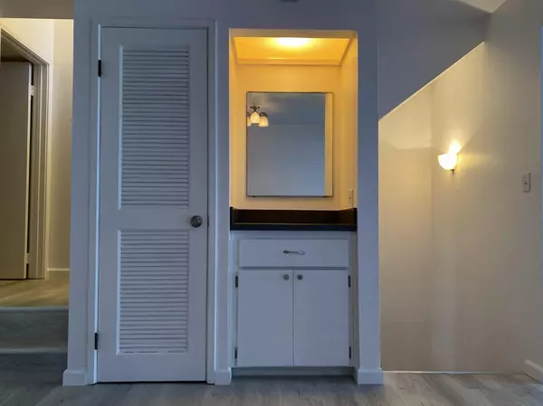 Hayward, CA 94541,18003 Incline PL