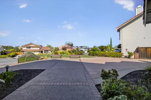 San Jose, CA 95120,1120 Valley Quail CIR