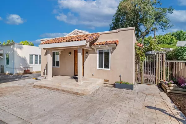 Palo Alto, CA 94301,961 Channing AVE