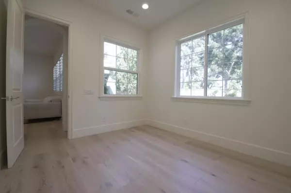 Huntington Beach, CA 92649,4961 Ashville