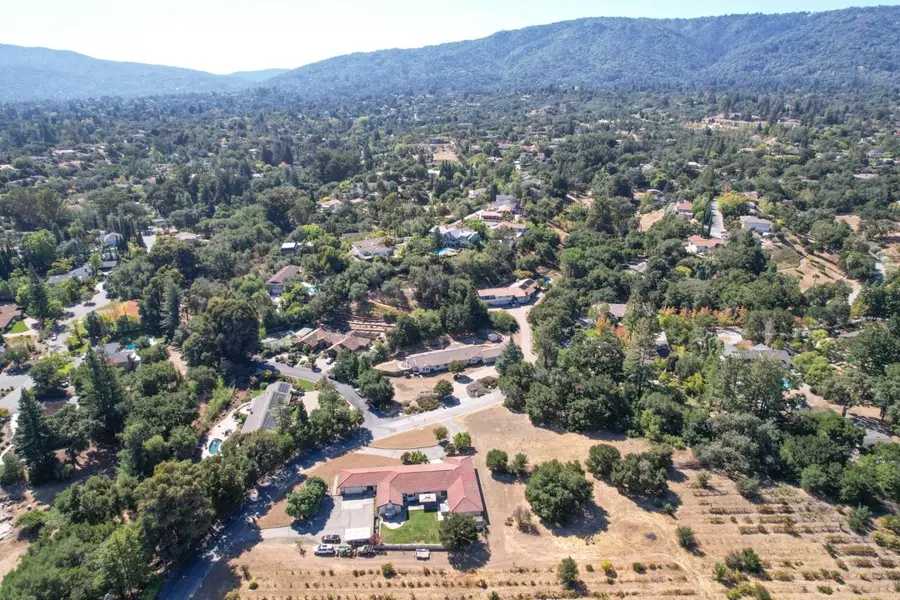 14001 Chester AVE, Saratoga, CA 95070