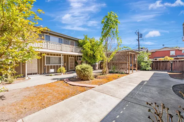 Mountain View, CA 94043,190 Evandale AVE