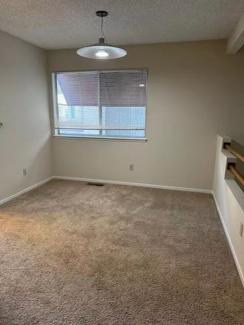 Foster City, CA 94404,34 E Court LN