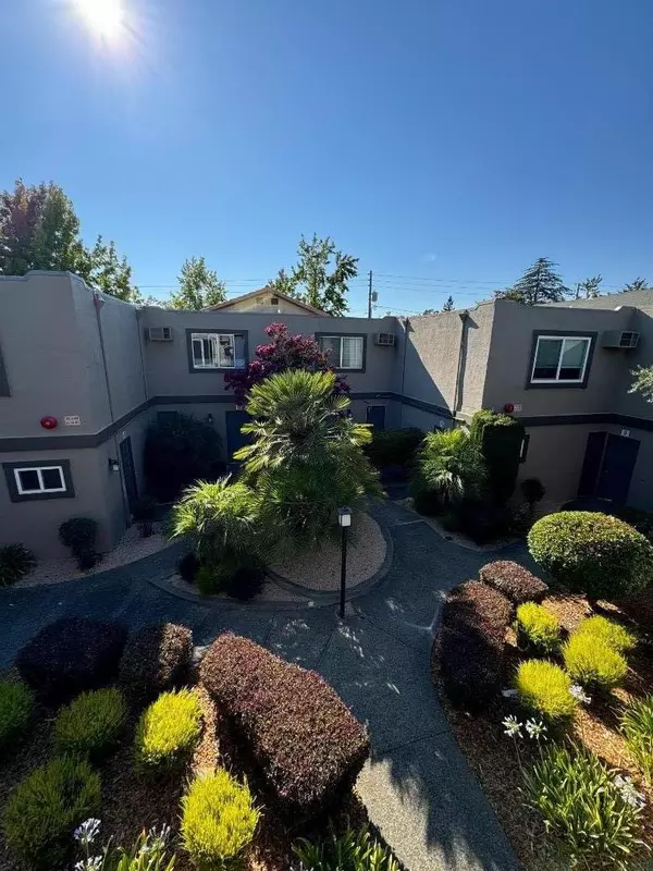 Sonoma, CA 95476,885 Broadway