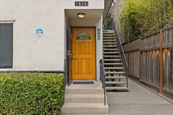Berkeley, CA 94703,1819 Carleton ST