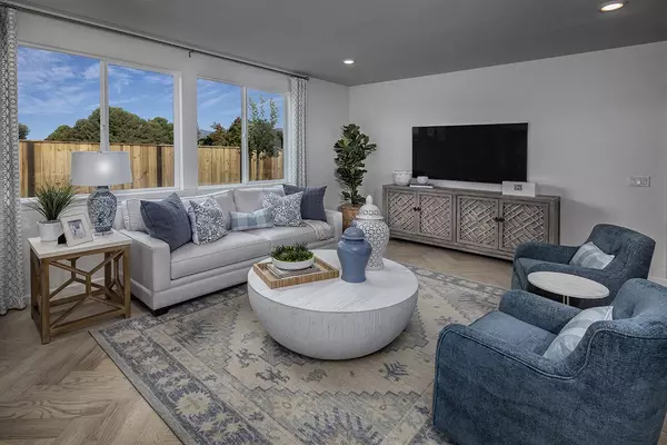 Hollister, CA 95023,1911 Peony ST