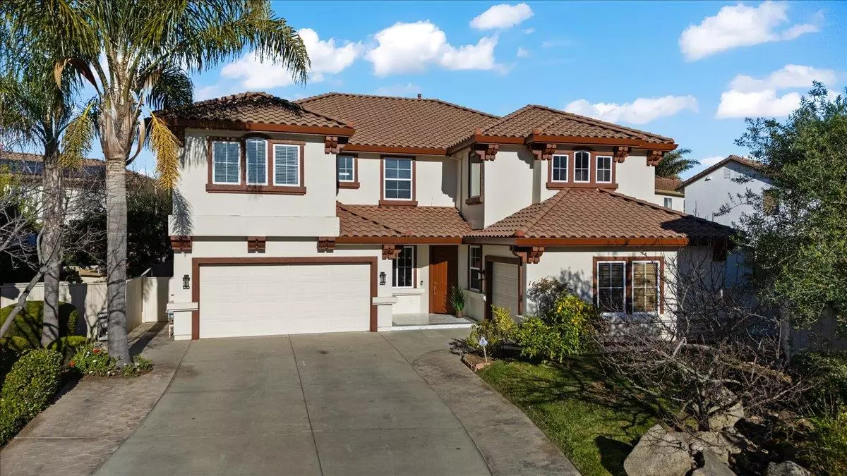 Salinas, CA 93906,16 Wimbledon CIR