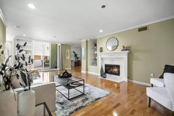 110 Park RD 103, Burlingame, CA 94010