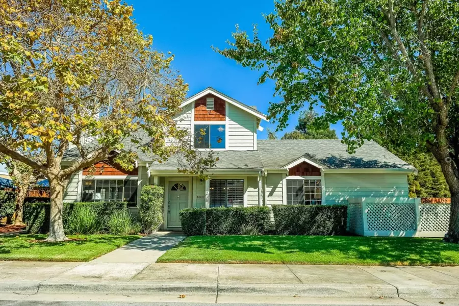 1060 Sunbird DR, Watsonville, CA 95076