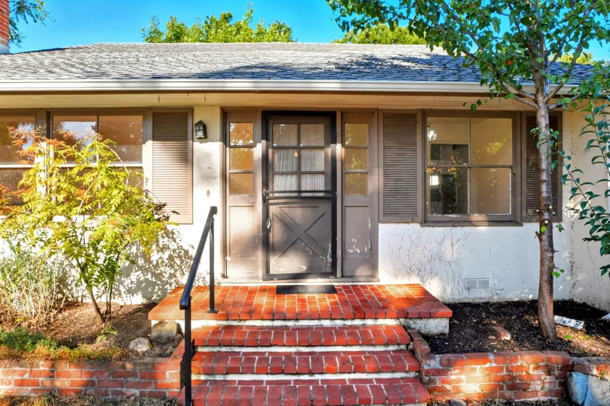 Menlo Park, CA 94025,1053 Ringwood AVE