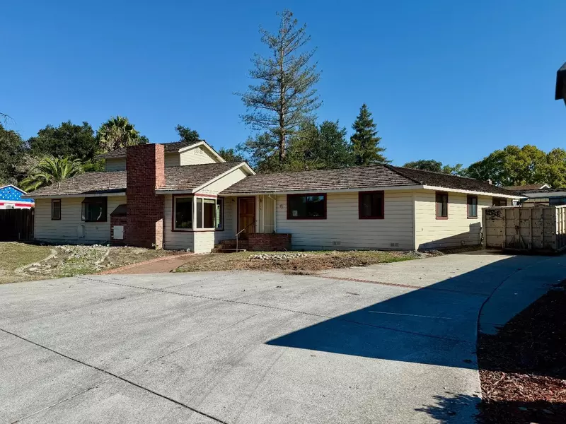 876 Dry Creek RD, Campbell, CA 95008