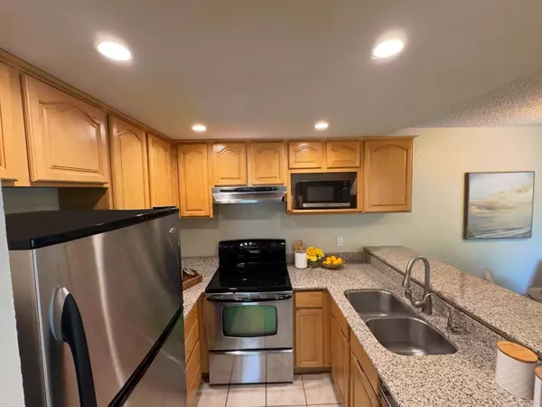 San Jose, CA 95122,1058 Tekman DR