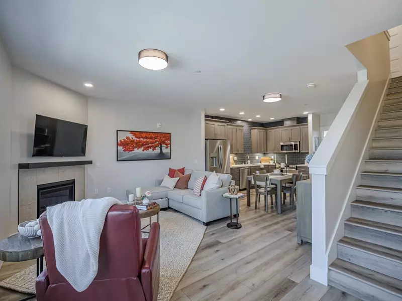 136 Aptos Village WAY 2, Aptos, CA 95003