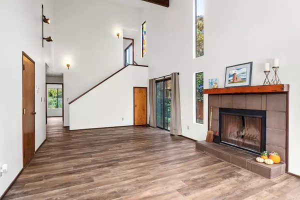 Santa Cruz, CA 95062,919 Paget AVE