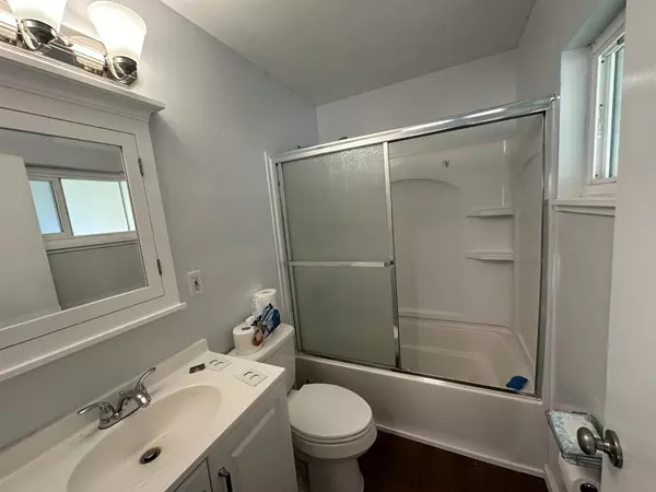 Menlo Park, CA 94025,1560 San Antonio ST