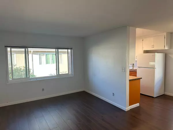 Menlo Park, CA 94025,1560 San Antonio ST