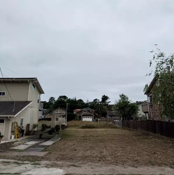 00 Etheldore ST, Moss Beach, CA 94038