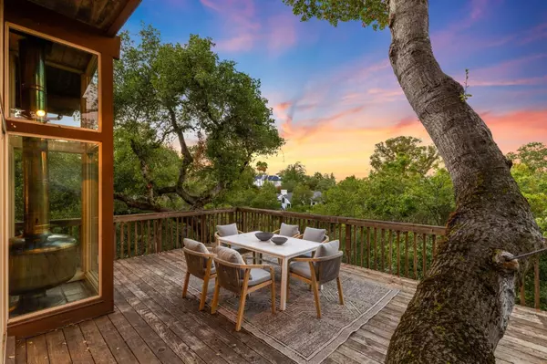 Los Gatos, CA 95030,28 Orchard ST