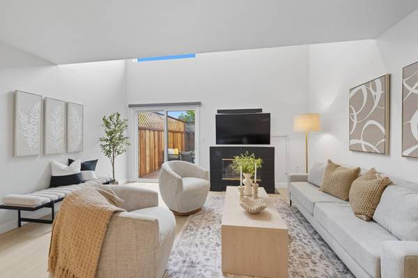 101 Redding RD A4, Campbell, CA 95008