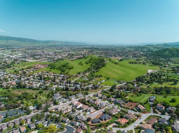 Morgan Hill, CA 95037,1055 W Dunne AVE