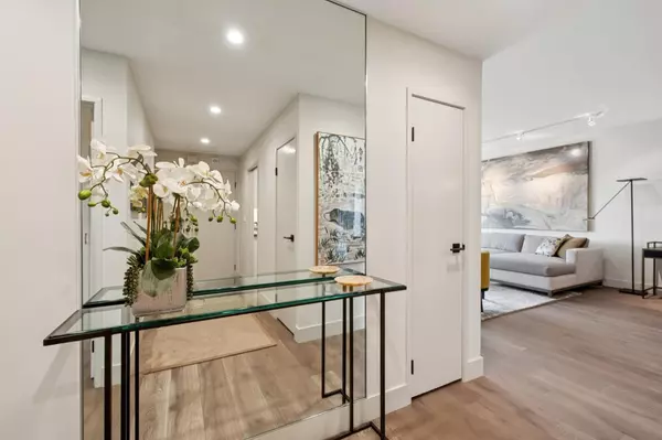 Menlo Park, CA 94025,1330 University DR 66