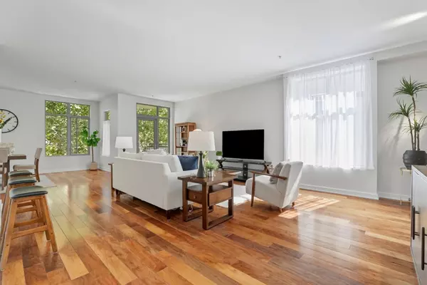 San Jose, CA 95113,25 S 3rd ST 301