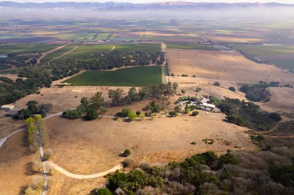 Salinas, CA 93908,1352 River RD