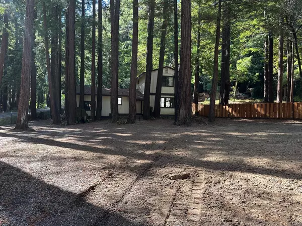 Loma Mar, CA 94021,11 Wurr RD