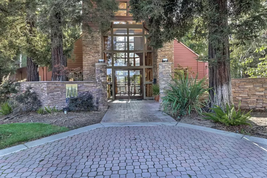 744 Teatree CT, San Jose, CA 95128