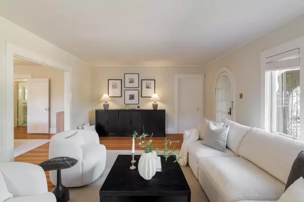 Palo Alto, CA 94301,536 Addison AVE