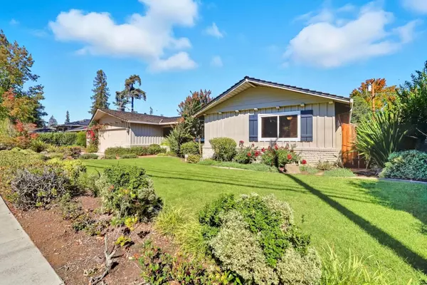 Los Altos, CA 94022,83 Almond AVE