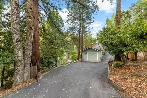 Portola Valley, CA 94028,1019 Los Trancos RD