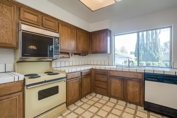 Santa Clara, CA 95051,898 Pepper Tree CT