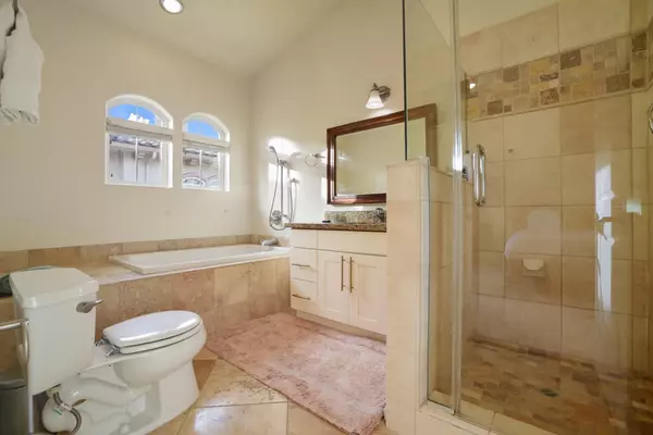 Burlingame, CA 94010,1137 Paloma AVE E